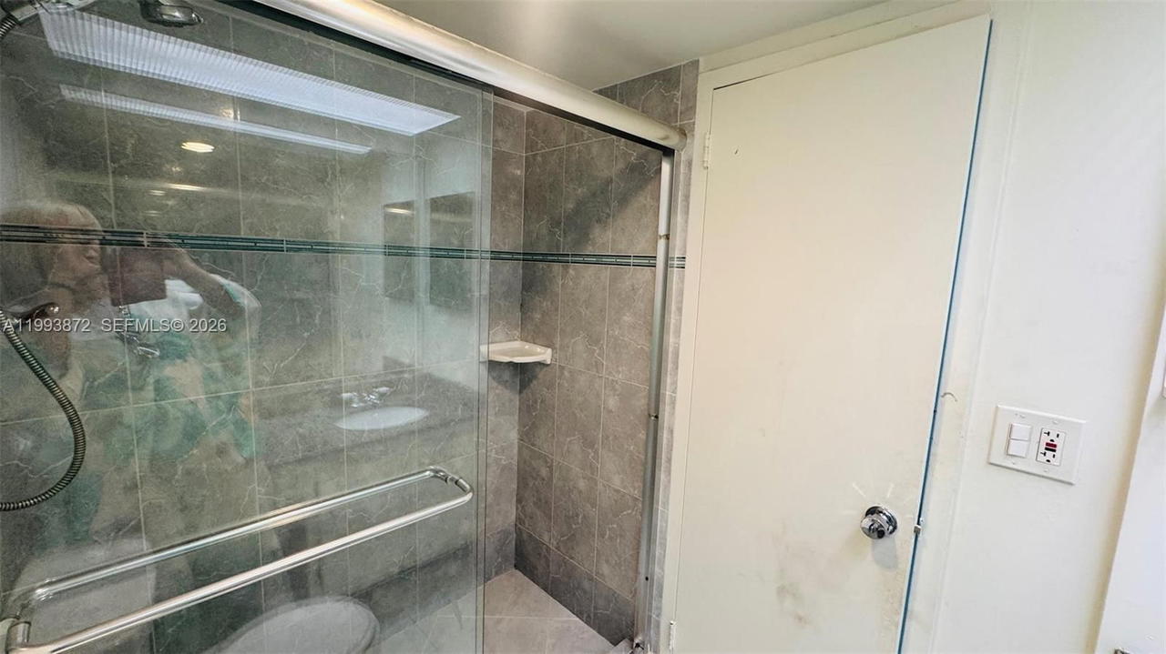 Real estate property located at 230 174th St #1518, Miami-dade, Winston Tower 300 Condo, Sunny Isles Beach, FL