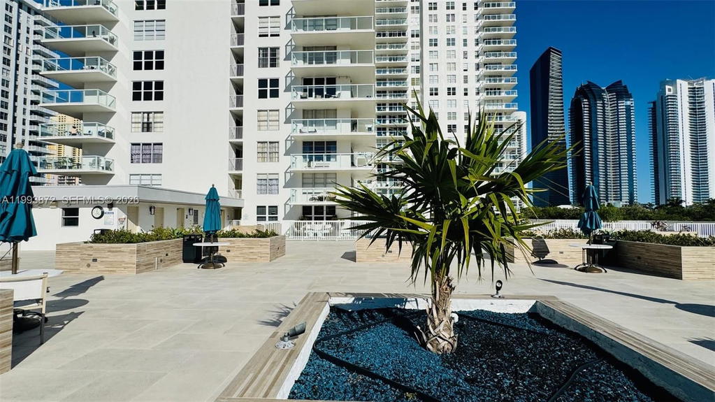Real estate property located at 230 174th St #1518, Miami-dade, Winston Tower 300 Condo, Sunny Isles Beach, FL
