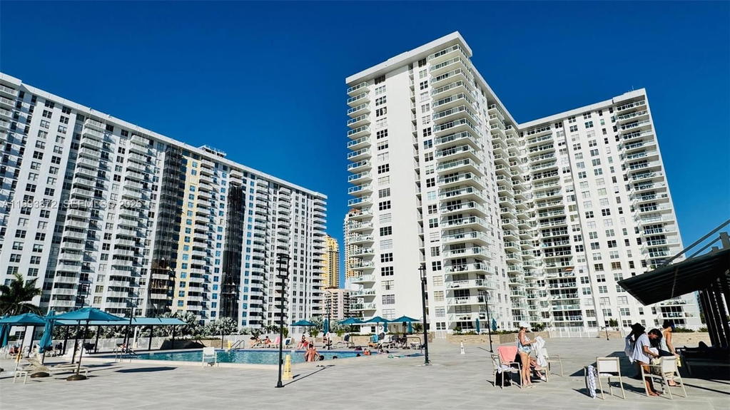 Real estate property located at 230 174th St #1518, Miami-dade, Winston Tower 300 Condo, Sunny Isles Beach, FL