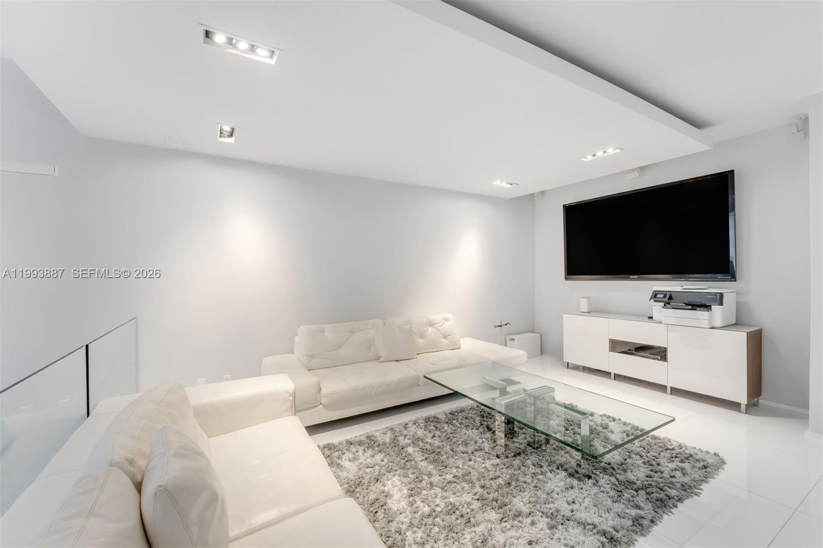 Real estate property located at 1524 Quayside Ter A4, Miami-dade, Towers Quayside Ct-yard V, Miami, FL