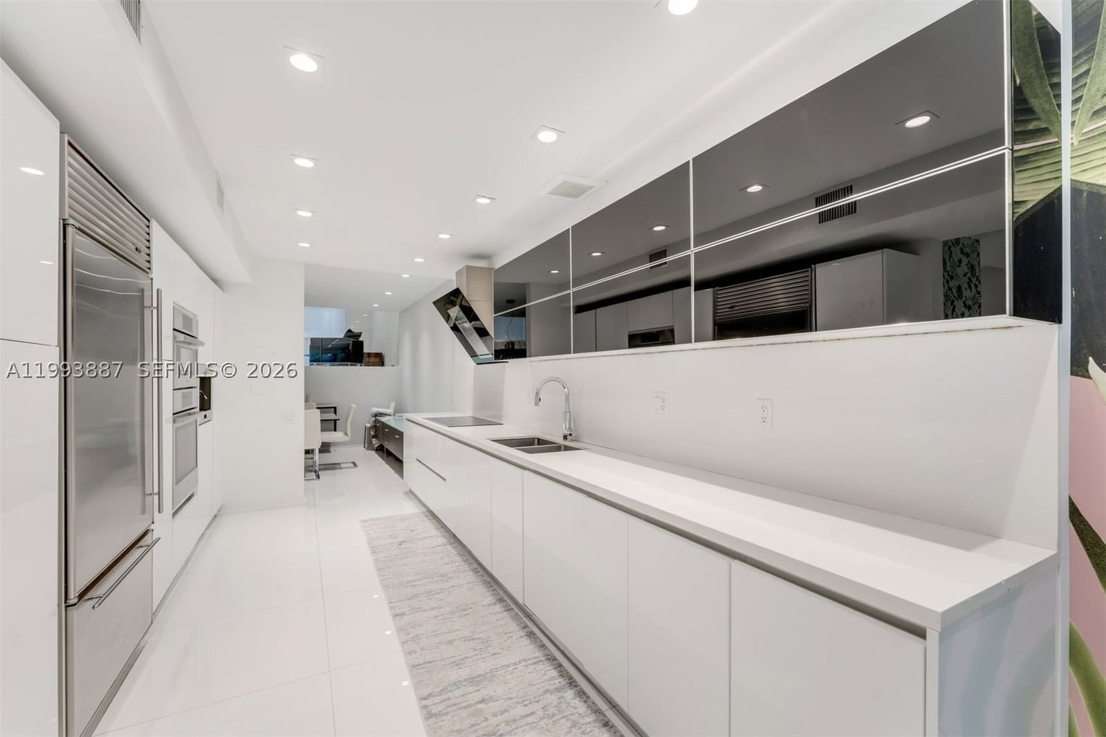 Real estate property located at 1524 Quayside Ter A4, Miami-dade, Towers Quayside Ct-yard V, Miami, FL