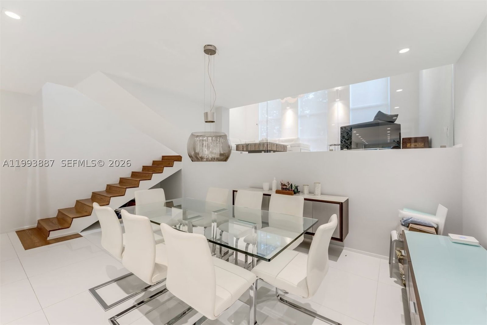 Real estate property located at 1524 Quayside Ter A4, Miami-dade, Towers Quayside Ct-yard V, Miami, FL