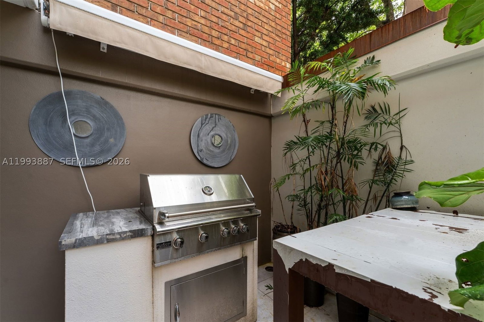 Real estate property located at 1524 Quayside Ter A4, Miami-dade, Towers Quayside Ct-yard V, Miami, FL