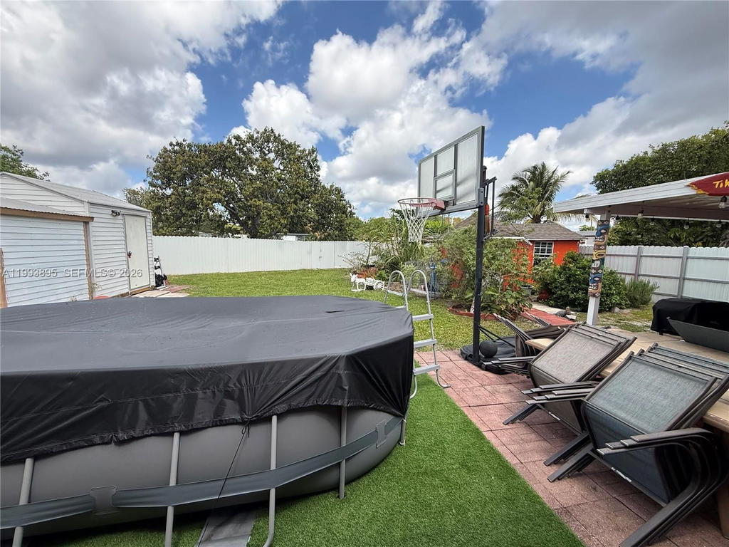 Real estate property located at 5223 168th Ter, Miami-dade, Carol City Palmetto Park, Miami Gardens, FL