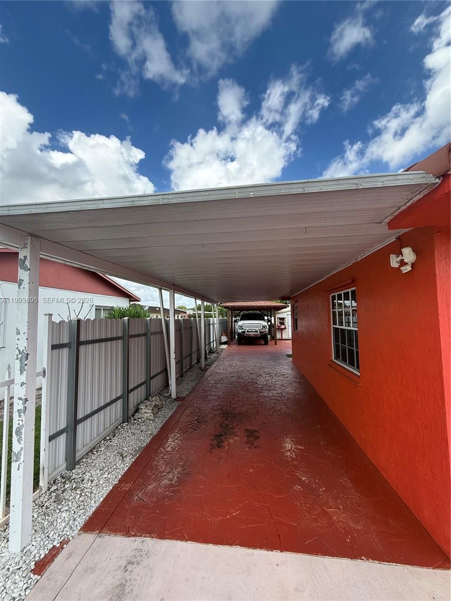 Real estate property located at 5223 168th Ter, Miami-dade, Carol City Palmetto Park, Miami Gardens, FL