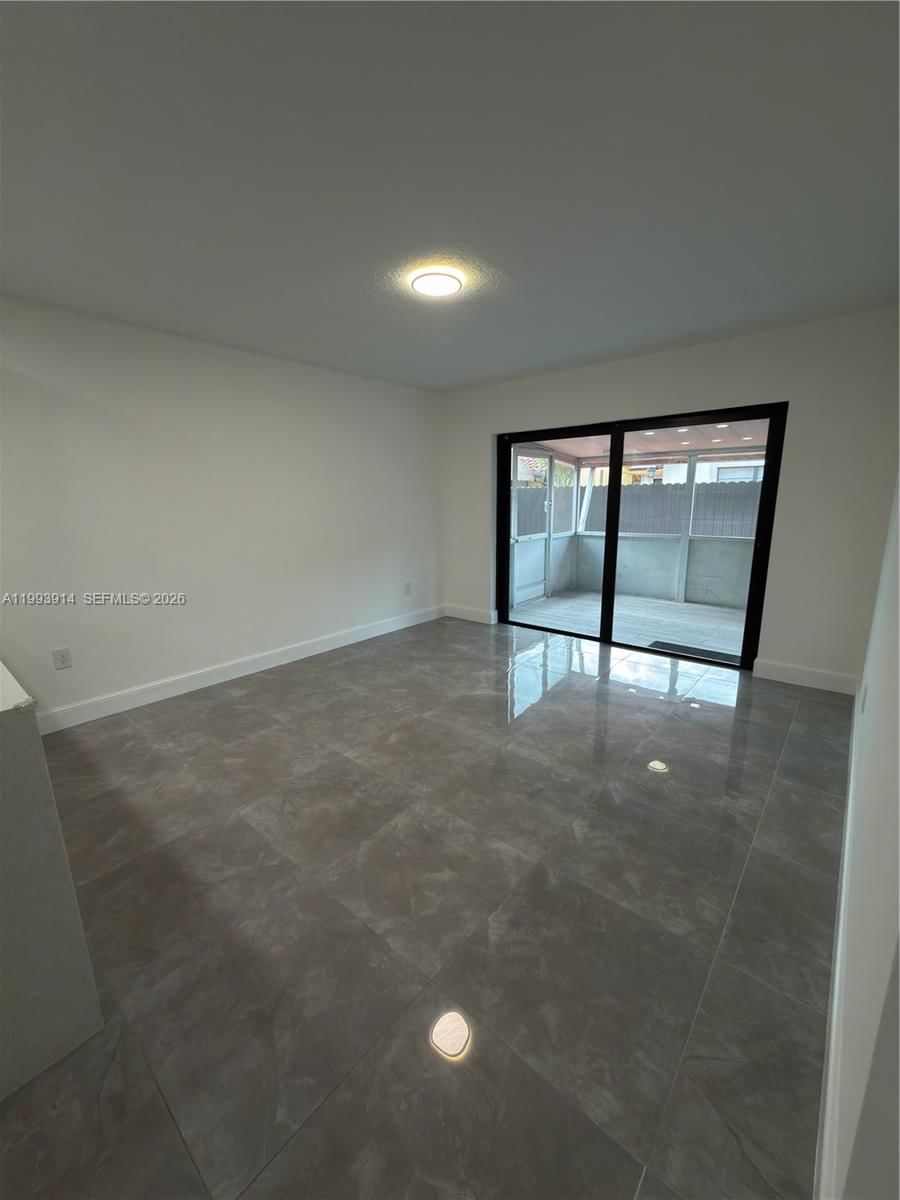 Real estate property located at 1647 136th Pl, Miami-dade, Tamiami Lakes Sec 3, Miami, FL