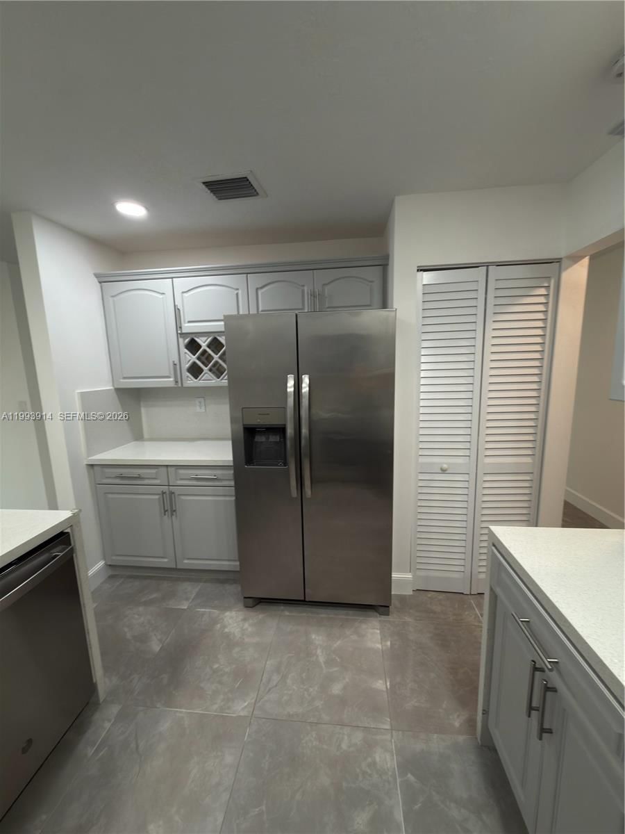 Real estate property located at 1647 136th Pl, Miami-dade, Tamiami Lakes Sec 3, Miami, FL
