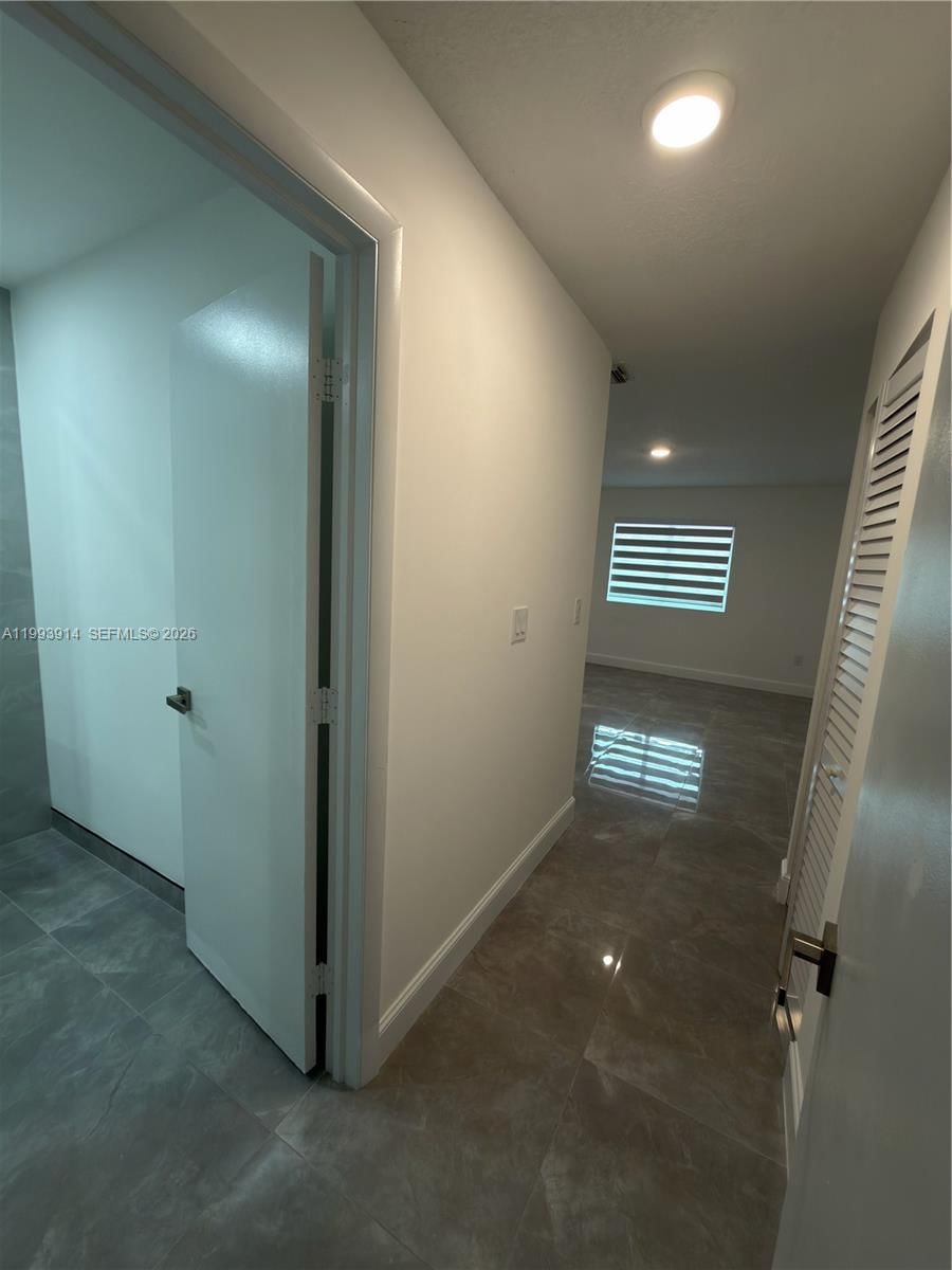 Real estate property located at 1647 136th Pl, Miami-dade, Tamiami Lakes Sec 3, Miami, FL