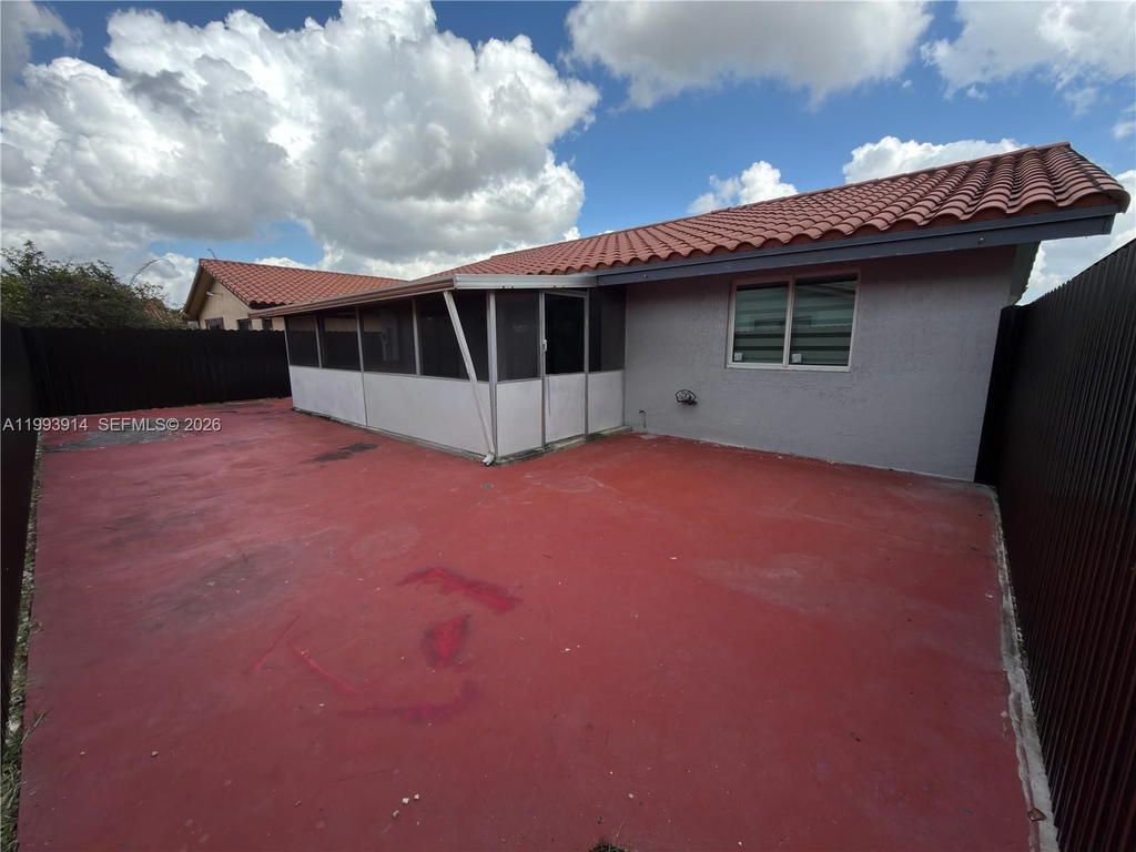 Real estate property located at 1647 136th Pl, Miami-dade, Tamiami Lakes Sec 3, Miami, FL