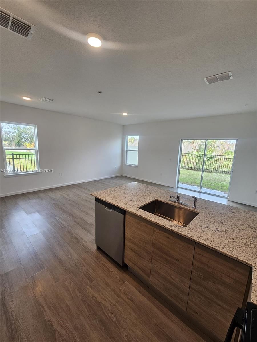 Real estate property located at 1201 SOUTHSTATION PL #101, Orange, Sandlake Station, Orlando, FL