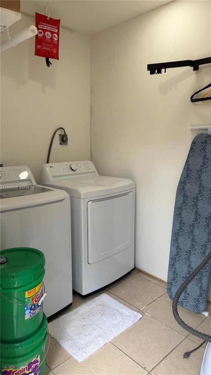 Real estate property located at 10550 51st St, Broward, Guardian Estates, Cooper City, FL