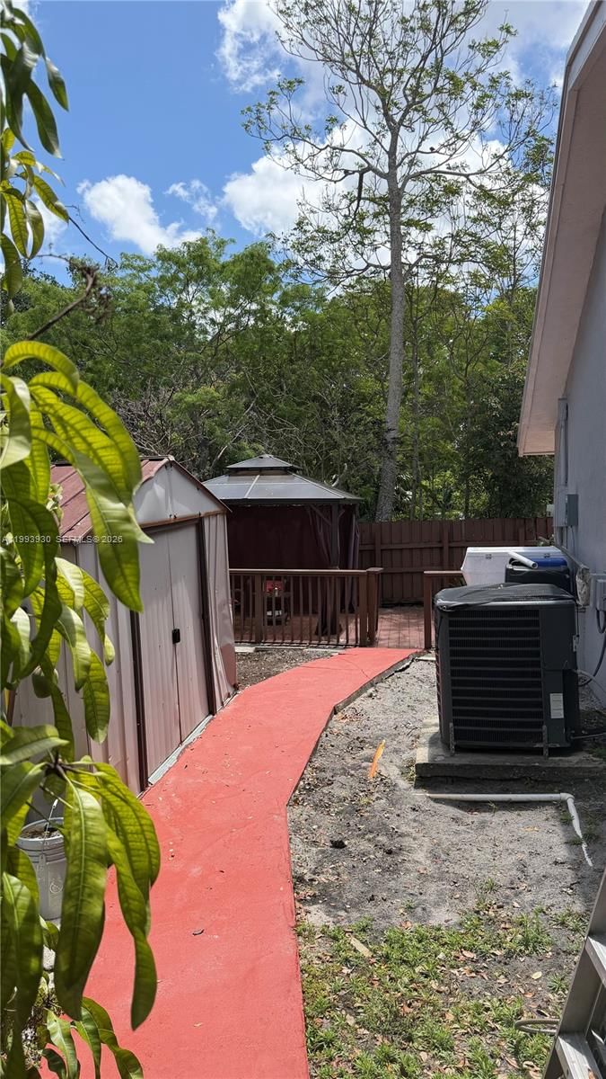 Real estate property located at 10550 51st St, Broward, Guardian Estates, Cooper City, FL