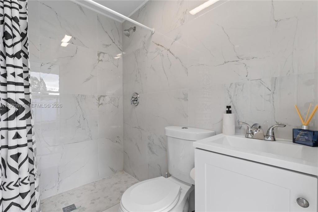 Real estate property located at 16110 28th Pl, Miami-dade, Golden Highlands Est, Miami Gardens, FL