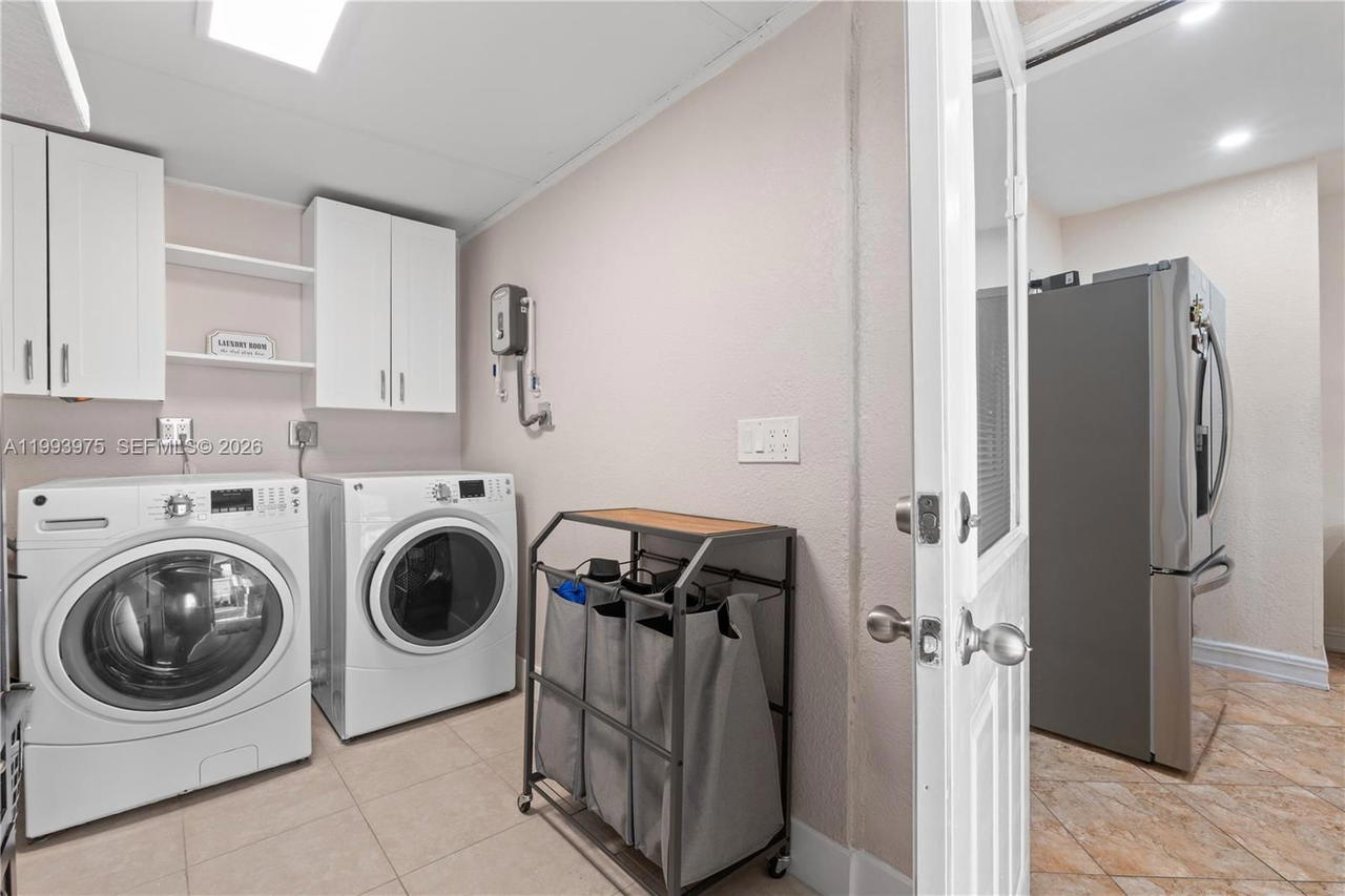 Real estate property located at 16110 28th Pl, Miami-dade, Golden Highlands Est, Miami Gardens, FL
