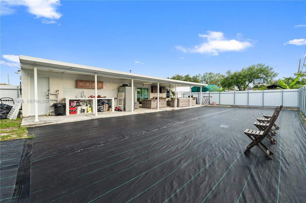 Real estate property located at 16110 28th Pl, Miami-dade, Golden Highlands Est, Miami Gardens, FL