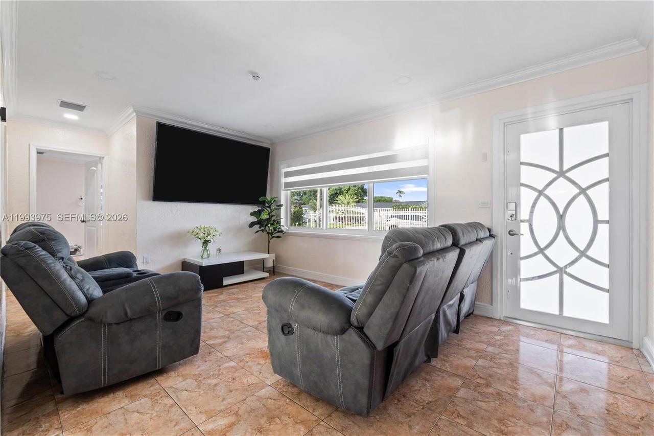 Real estate property located at 16110 28th Pl, Miami-dade, Golden Highlands Est, Miami Gardens, FL
