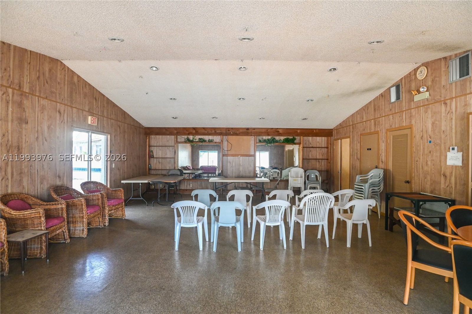 Real estate property located at 5201 31st Ave #163, Broward, Oak Lakes, Dania Beach, FL