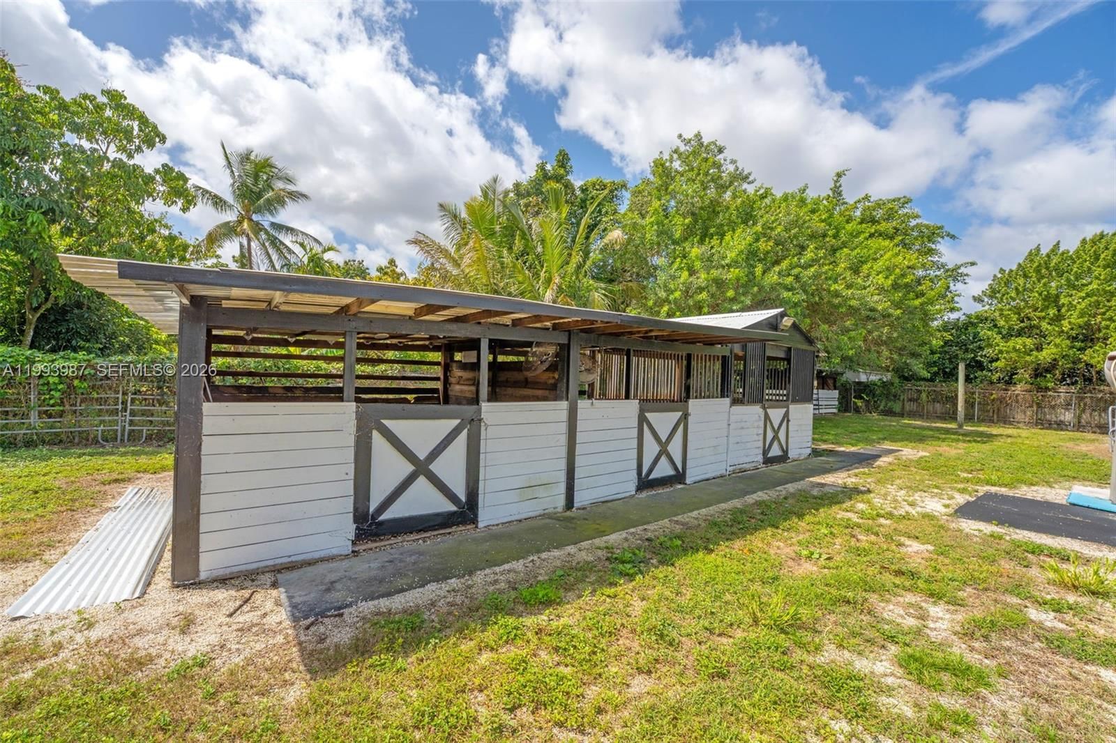 Real estate property located at 18360 224th St, Miami-dade, Heathwood Groves . Eu-1, Miami, FL