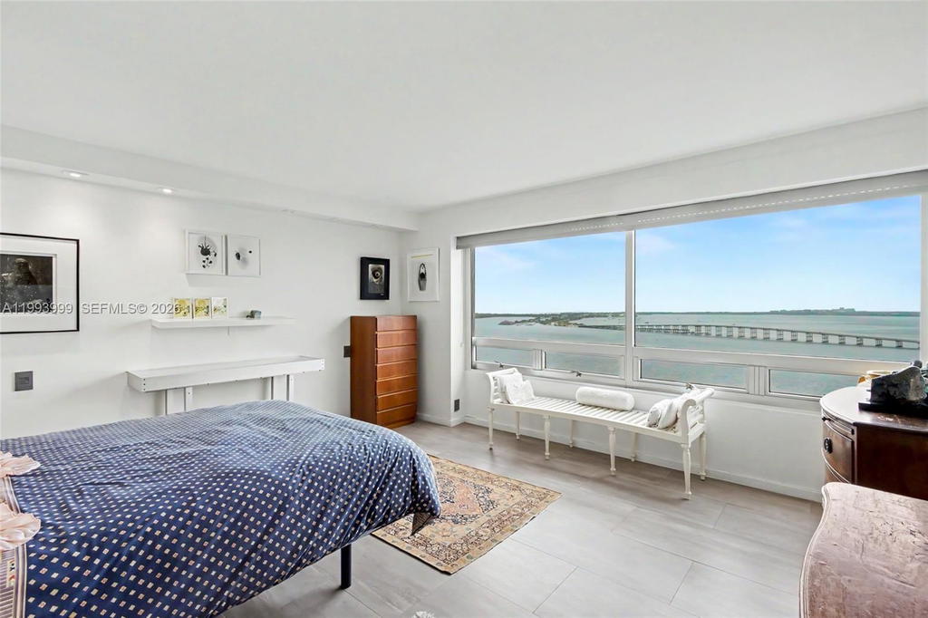 Real estate property located at 1541 Brickell Ave B2904, Miami-dade, The Palace Condo, Miami, FL