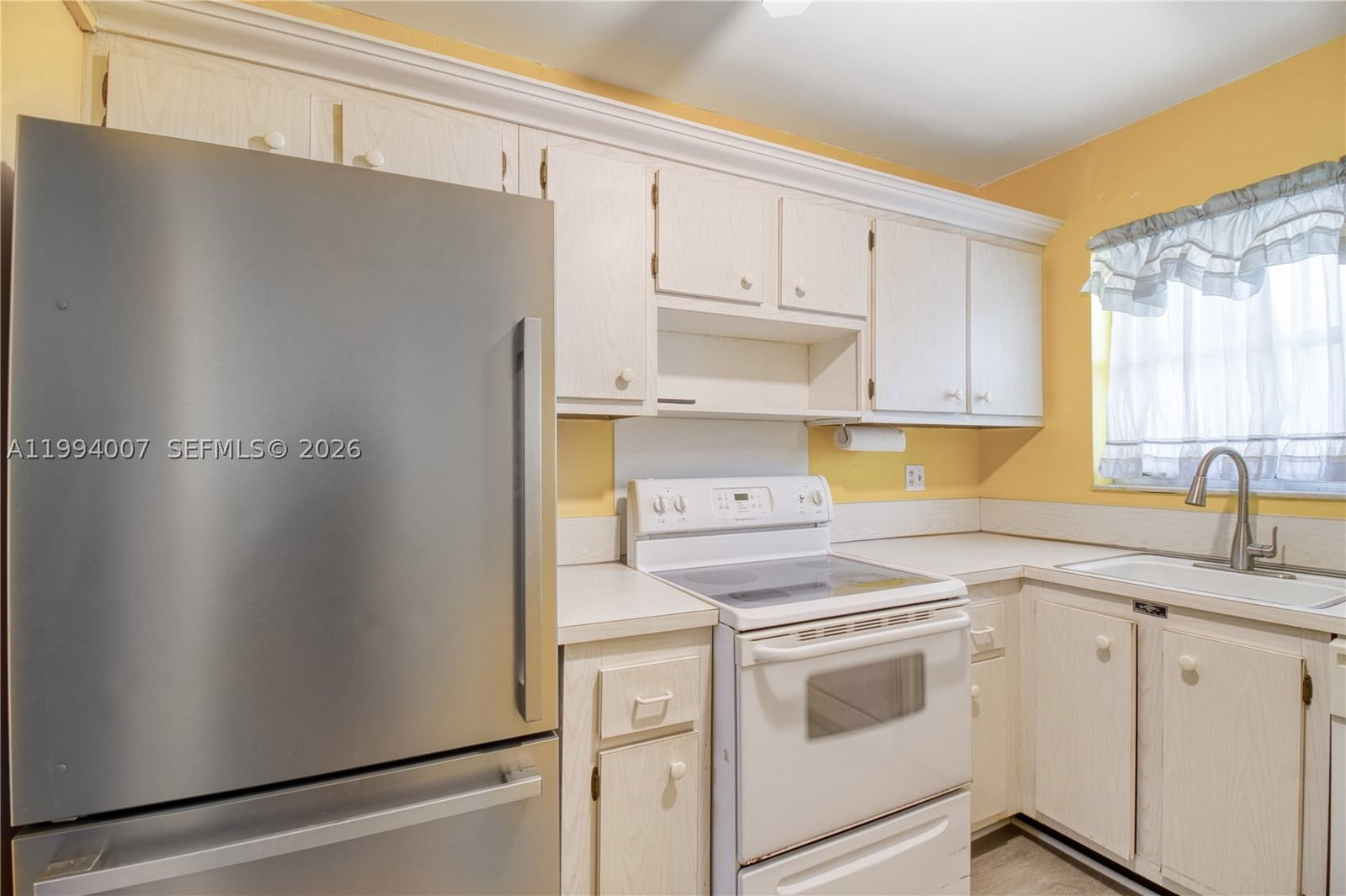 Real estate property located at 804 7th St #107, Broward, Hampton Gardens 3 Condo, Deerfield Beach, FL