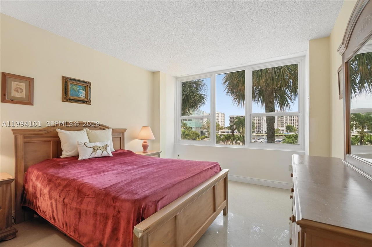 Real estate property located at 3505 Ocean Dr #201, Broward, Alexander Towers Condo, Hollywood, FL