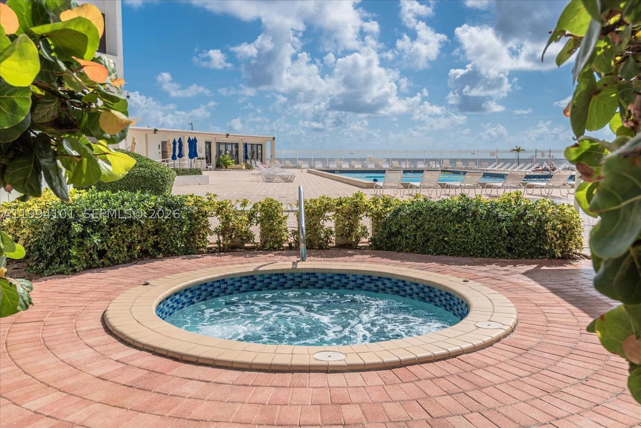 Real estate property located at 3505 Ocean Dr #201, Broward, Alexander Towers Condo, Hollywood, FL