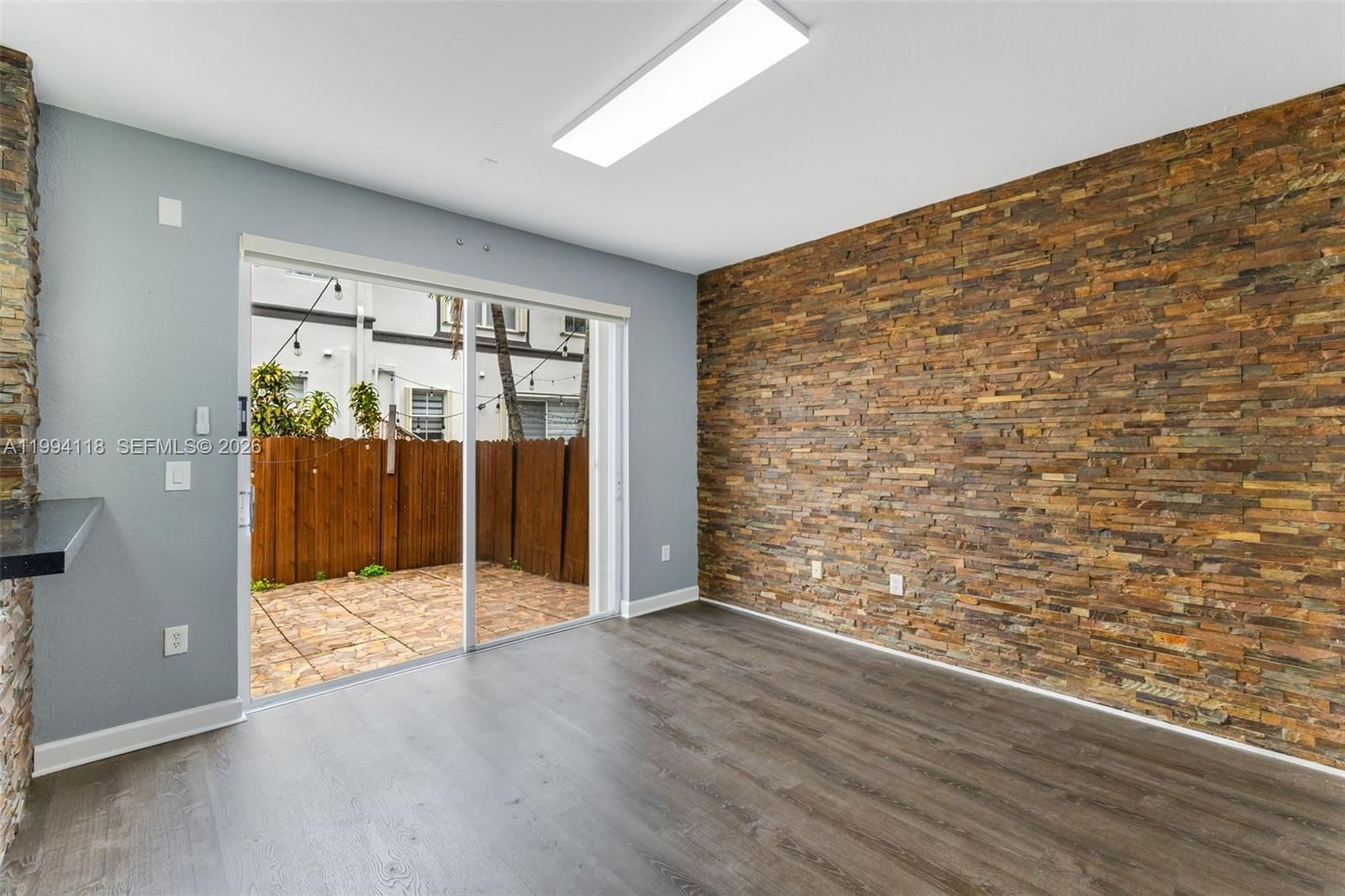 Real estate property located at 11507 77th St, Miami-dade, Doral Isles North Sec Two, Doral, FL