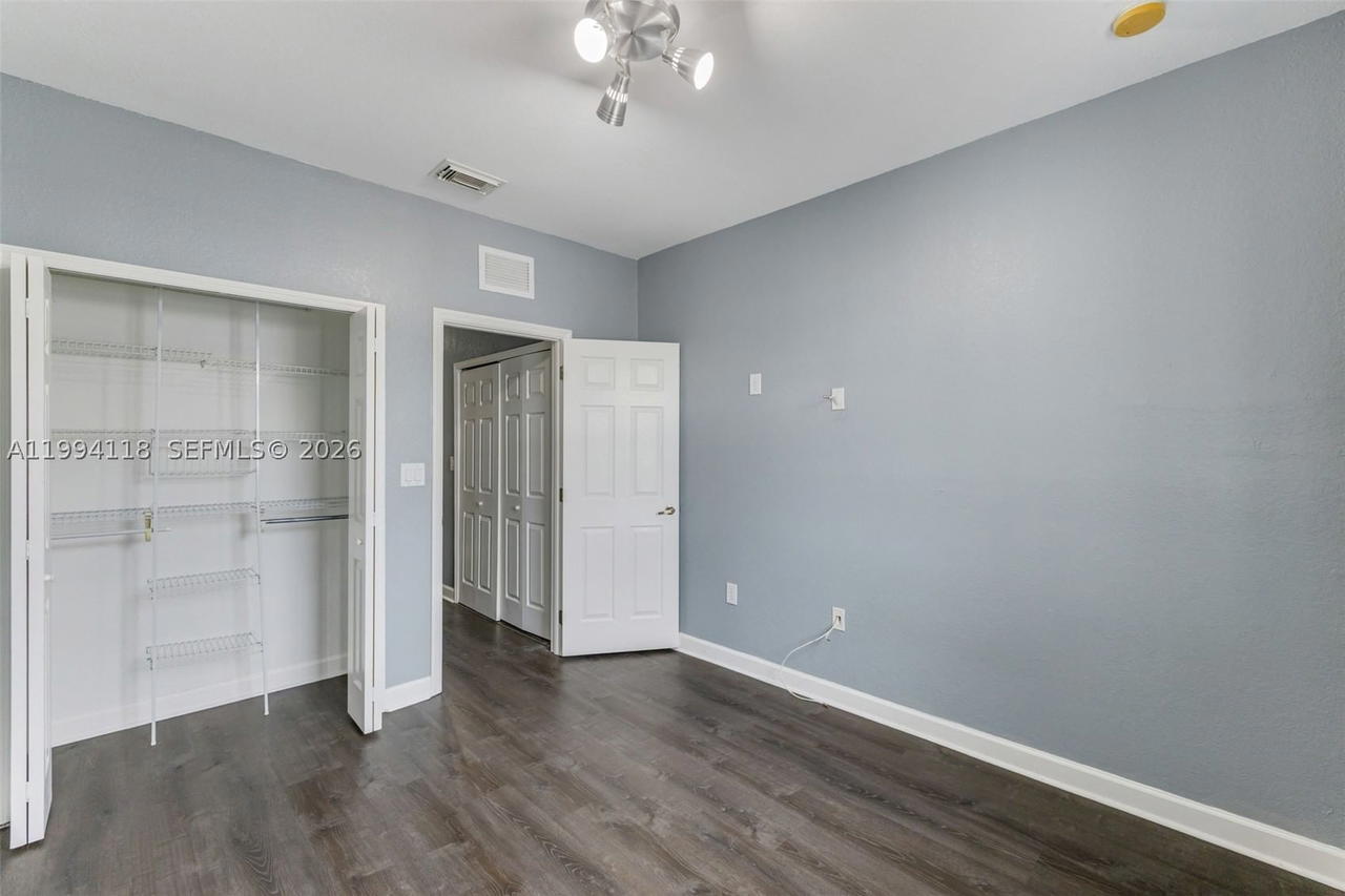 Real estate property located at 11507 77th St, Miami-dade, Doral Isles North Sec Two, Doral, FL