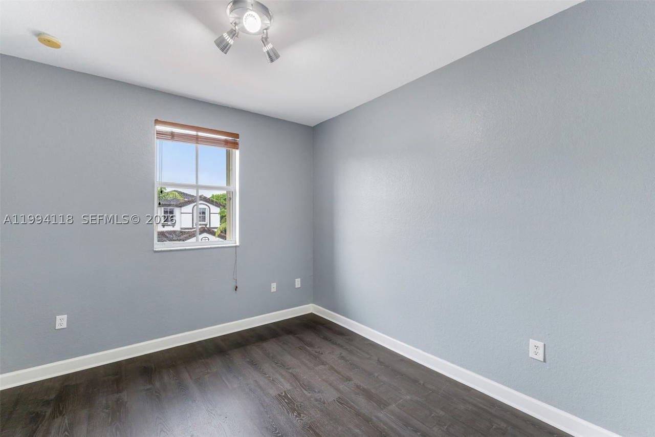 Real estate property located at 11507 77th St, Miami-dade, Doral Isles North Sec Two, Doral, FL