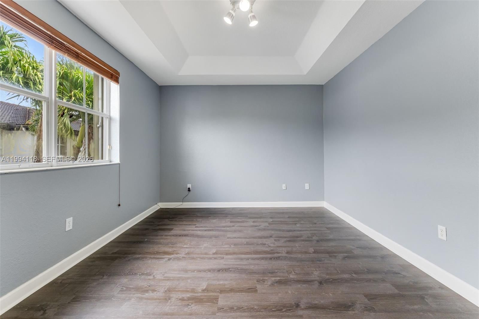 Real estate property located at 11507 77th St, Miami-dade, Doral Isles North Sec Two, Doral, FL