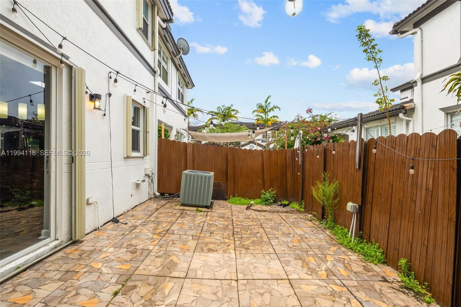 Real estate property located at 11507 77th St, Miami-dade, Doral Isles North Sec Two, Doral, FL