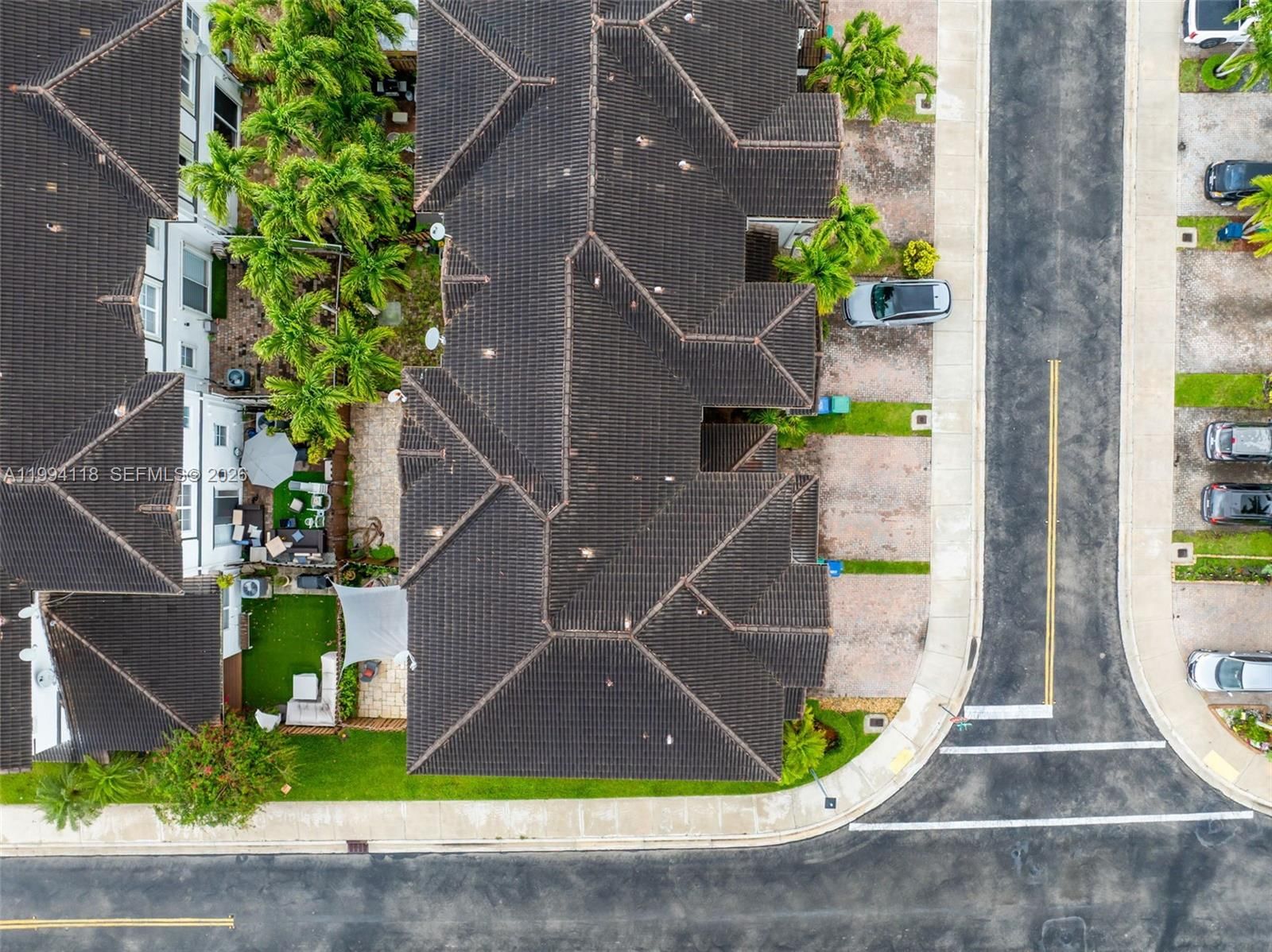 Real estate property located at 11507 77th St, Miami-dade, Doral Isles North Sec Two, Doral, FL