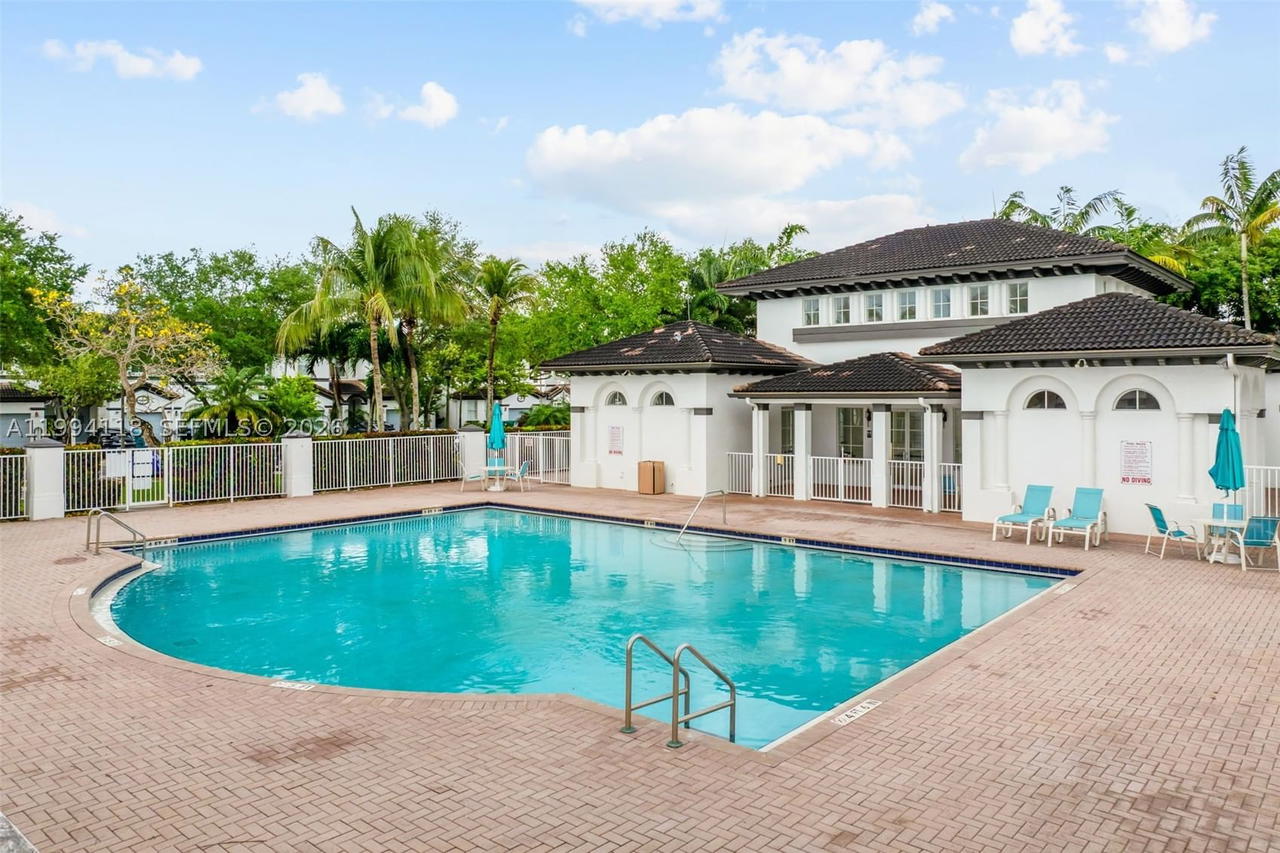 Real estate property located at 11507 77th St, Miami-dade, Doral Isles North Sec Two, Doral, FL