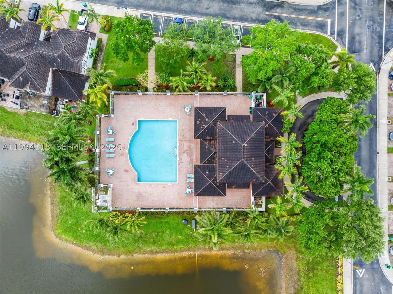 Real estate property located at 11507 77th St, Miami-dade, Doral Isles North Sec Two, Doral, FL