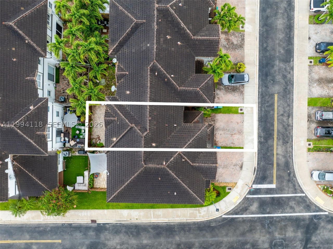 Real estate property located at 11507 77th St, Miami-dade, Doral Isles North Sec Two, Doral, FL