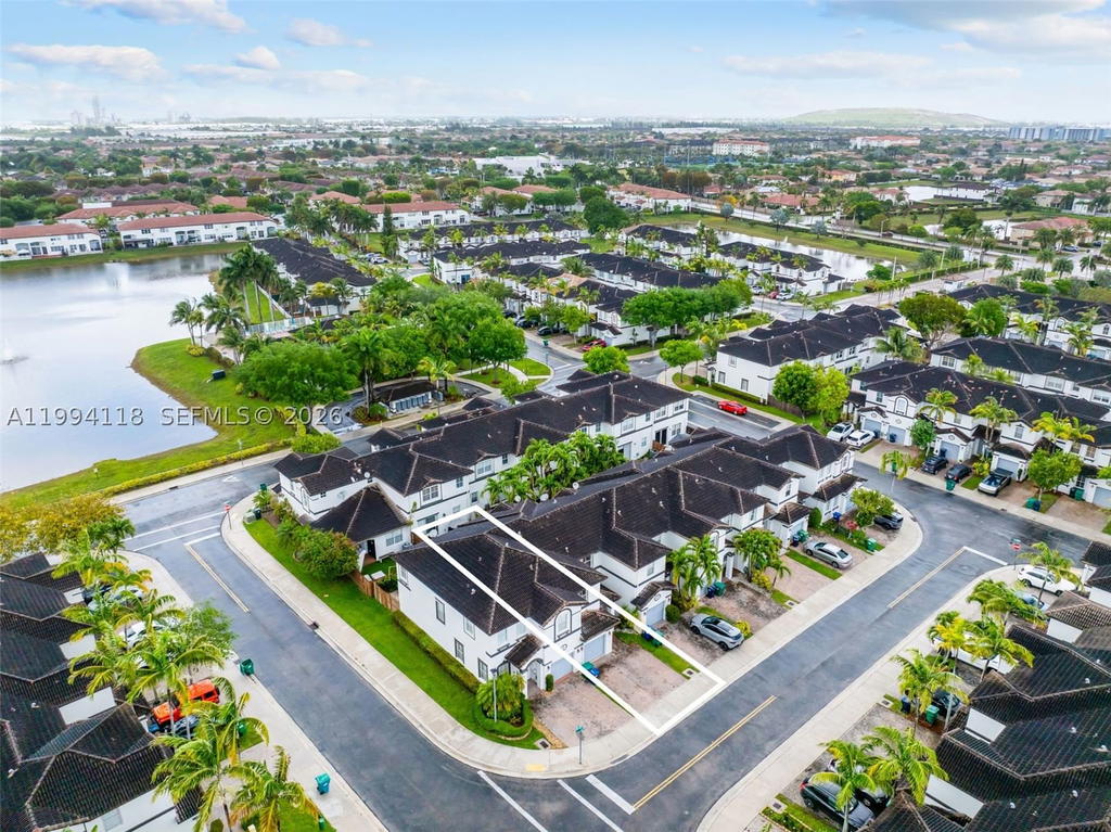 Real estate property located at 11507 77th St, Miami-dade, Doral Isles North Sec Two, Doral, FL