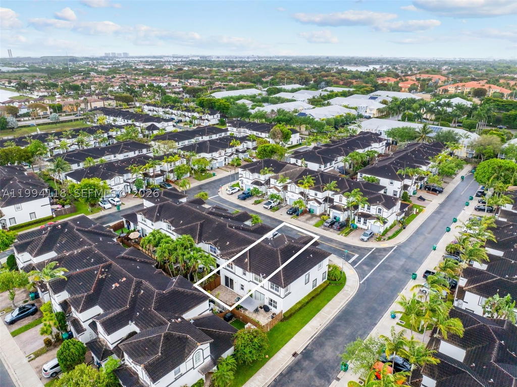 Real estate property located at 11507 77th St, Miami-dade, Doral Isles North Sec Two, Doral, FL