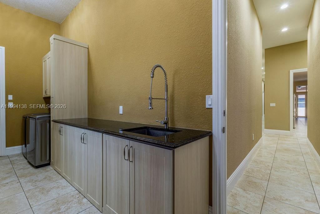 Real estate property located at 4800 141st Ave, Broward, Country Club Ranches Sec, Miramar, FL