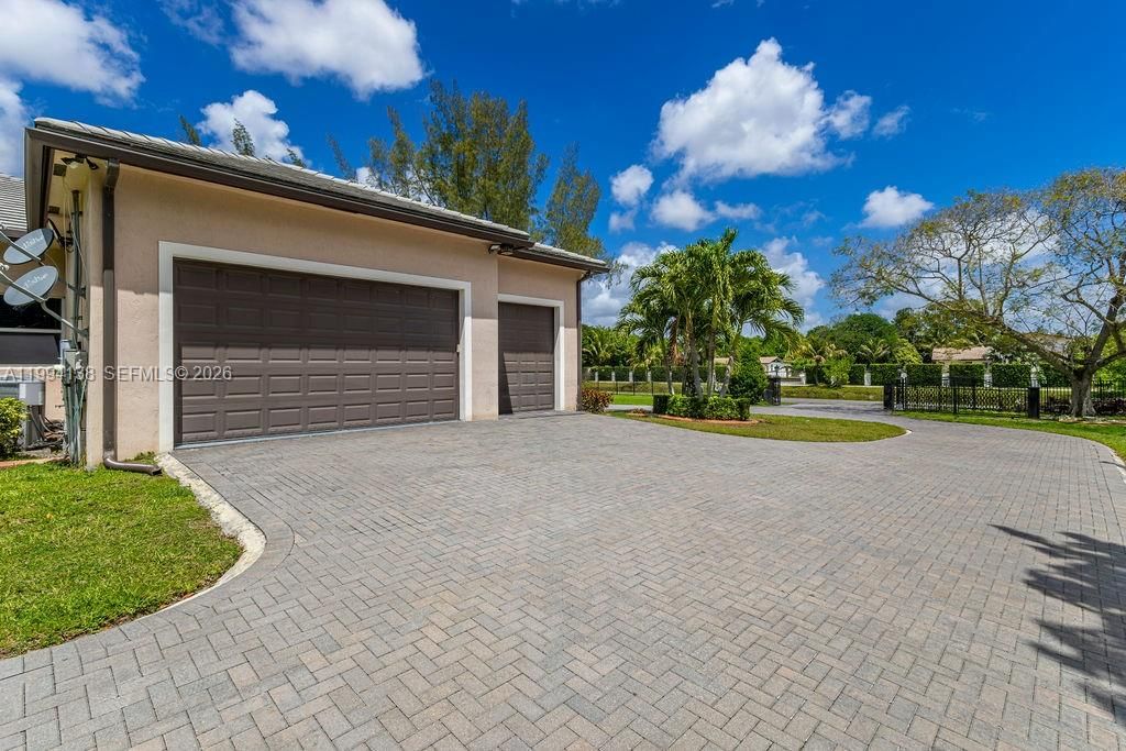 Real estate property located at 4800 141st Ave, Broward, Country Club Ranches Sec, Miramar, FL