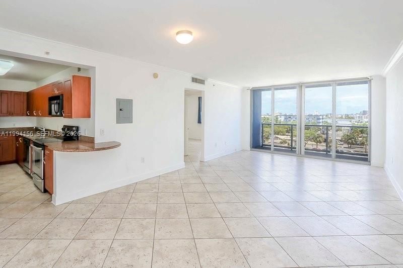 Real estate property located at 401 69th St #505, Miami-dade, 401 Blu Of North Beach Co, Miami Beach, FL