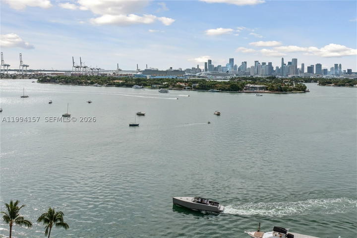 Real estate property located at 1200 West Ave PH-01, Miami-dade, Mirador 1200 Condo, Miami Beach, FL