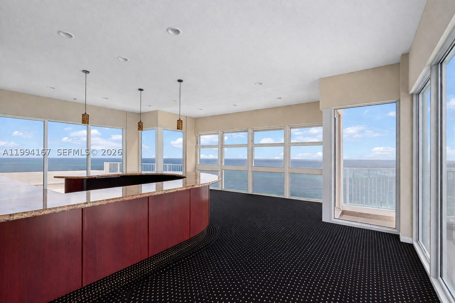 Real estate property located at 1360 Ocean Blvd #1605, Broward, Renaissance Of Pompano Be, Pompano Beach, FL