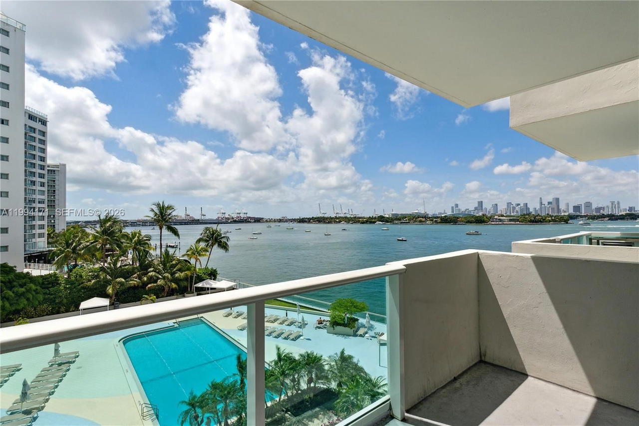 Real estate property located at 1200 West Ave #528, Miami-dade, Mirador 1200 Condo, Miami Beach, FL