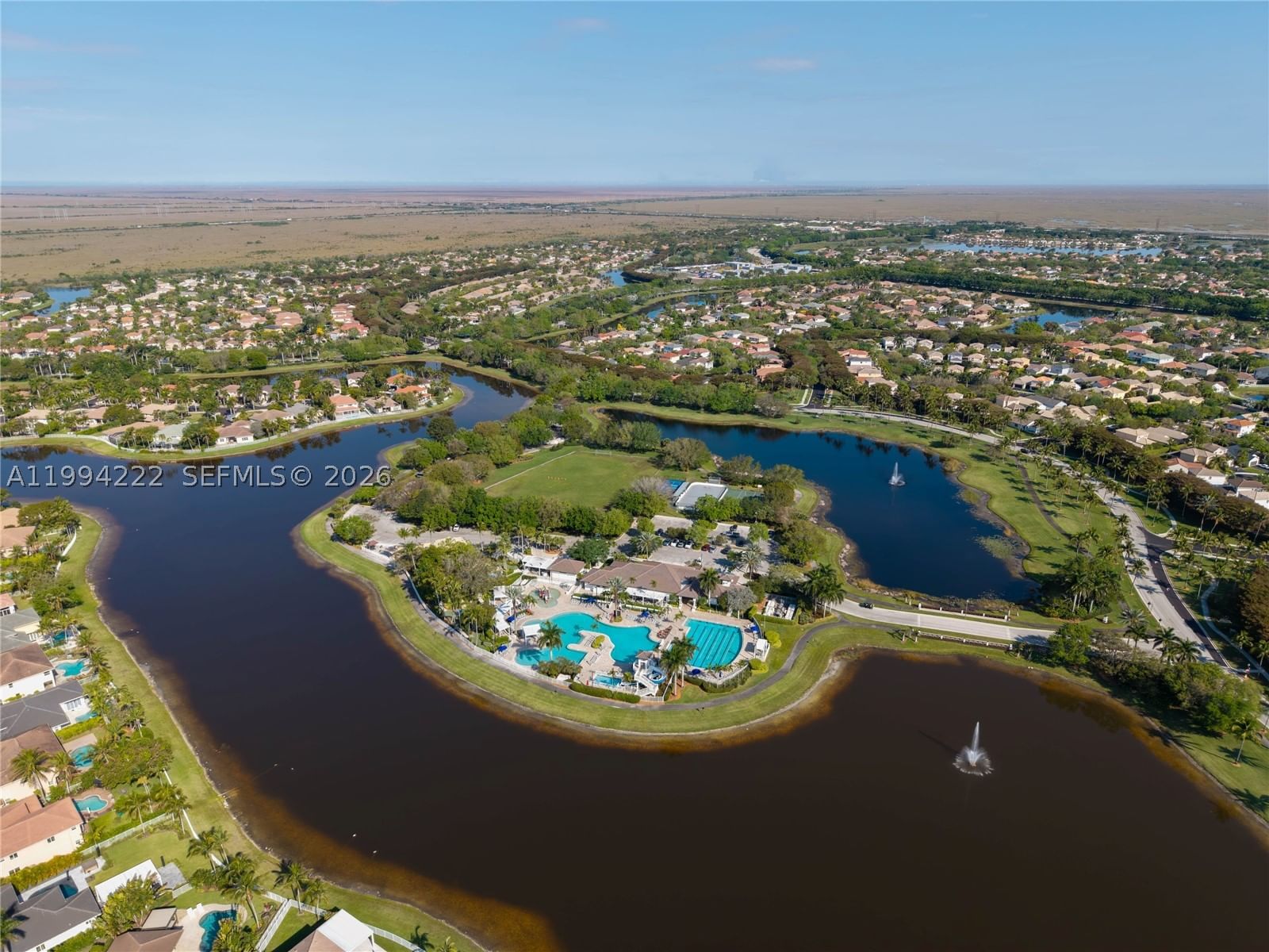Real estate property located at 910 Sunflower Cir, Broward, Sector 2-parcels 12 13 14, Weston, FL