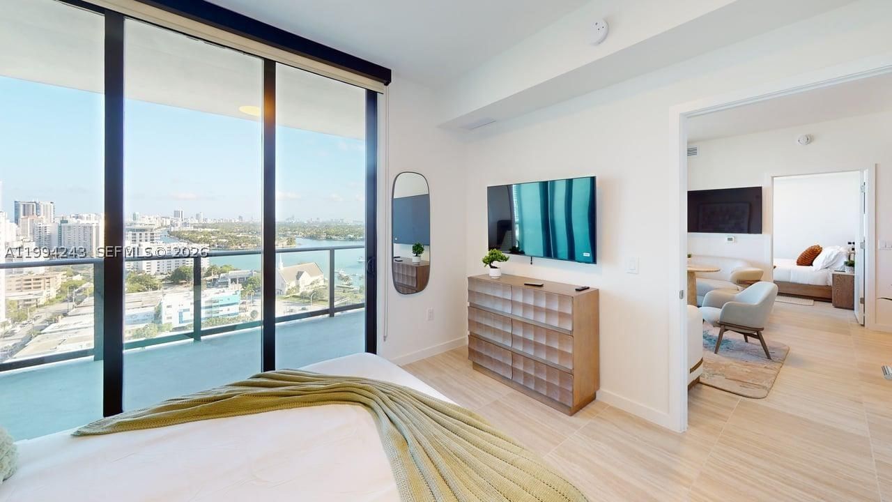 Real estate property located at 580 72nd St #1708, Miami-dade, 72 Park Condo, Miami Beach, FL