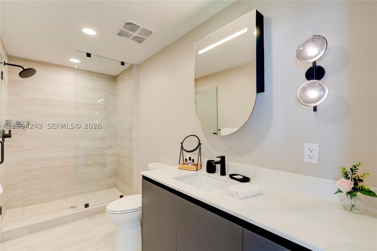 Real estate property located at 580 72nd St #1708, Miami-dade, 72 Park Condo, Miami Beach, FL