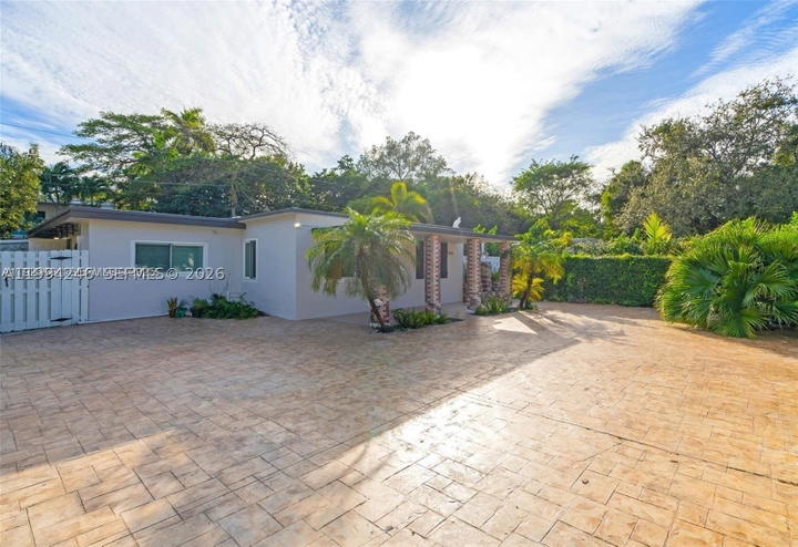 Real estate property located at 3800 Charles Ter, Miami-dade, Kingsway, Miami, FL