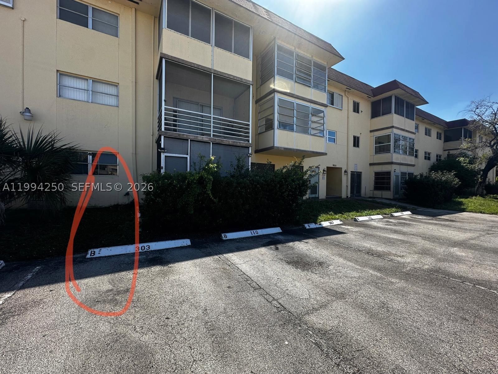 Real estate property located at 4043 16th St #207, Broward, Majestic Gardens Condomin, Lauderhill, FL