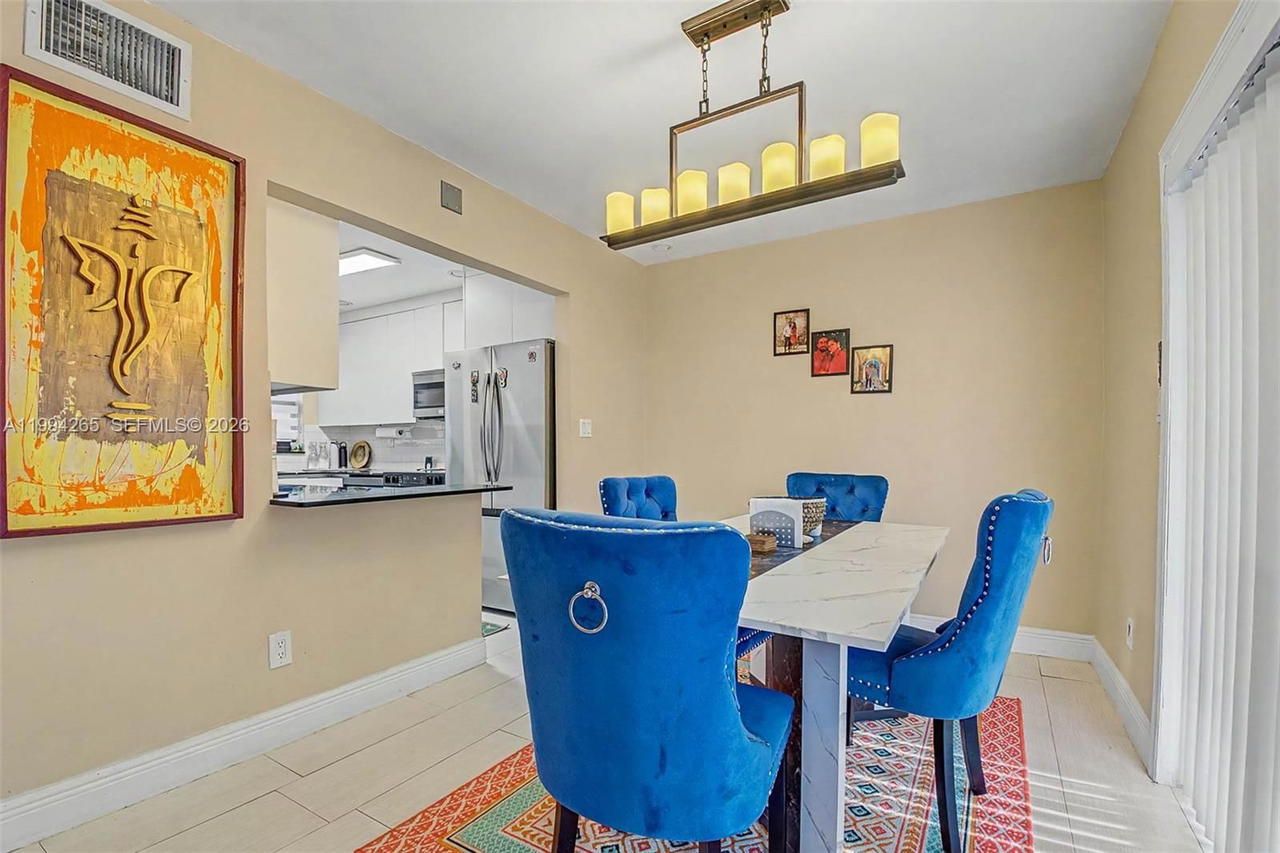 Real estate property located at 7104 113th Ave, Miami-dade, Snapper Creek Townhouses, Miami, FL