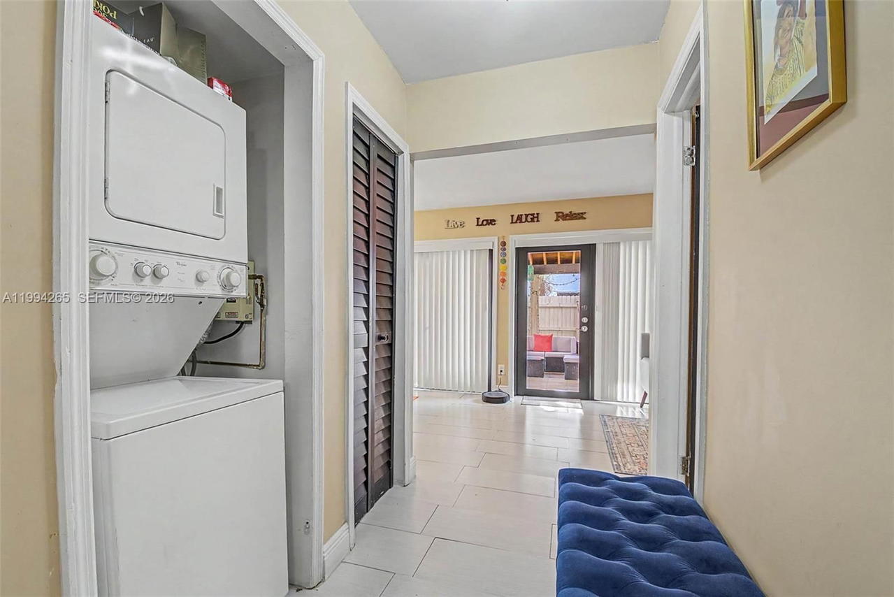 Real estate property located at 7104 113th Ave, Miami-dade, Snapper Creek Townhouses, Miami, FL